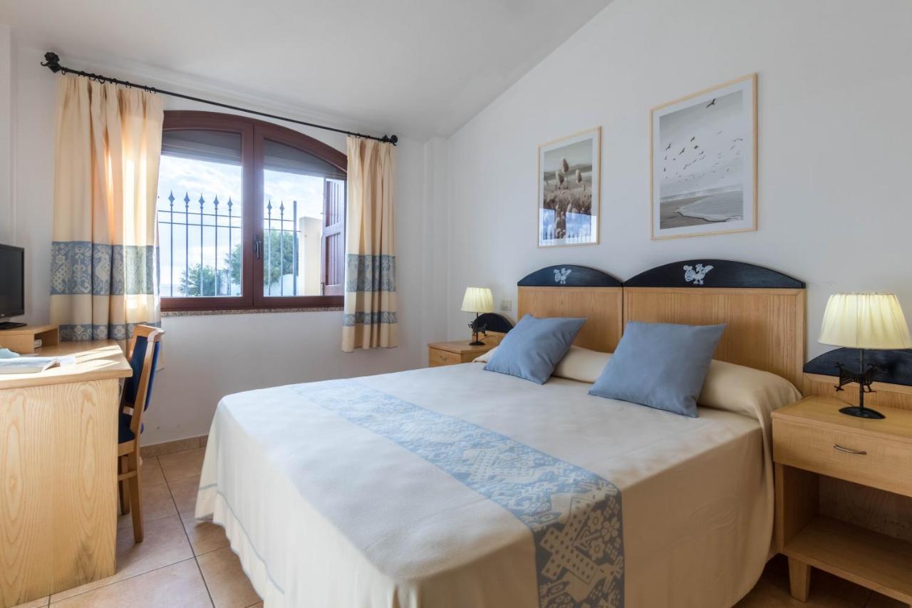 Hotel Villa Del Mare Solanas Solanas  Eksteriør bilde