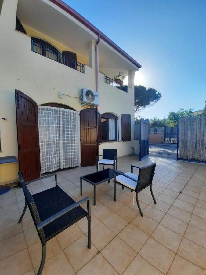 Hotel Villa Del Mare Solanas Solanas  Eksteriør bilde