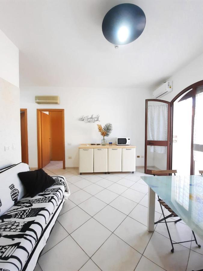 Hotel Villa Del Mare Solanas Solanas  Eksteriør bilde